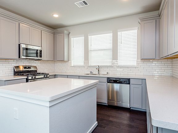 4th image of 7854 Skylark Heights Ln
