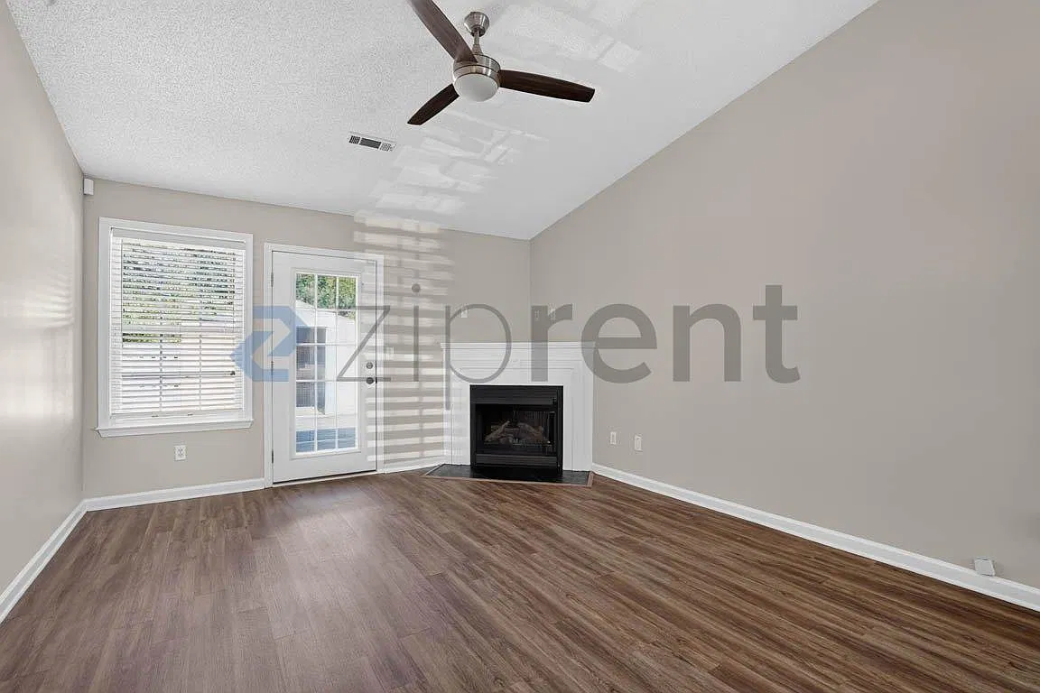 Summerwoods — Photo 3