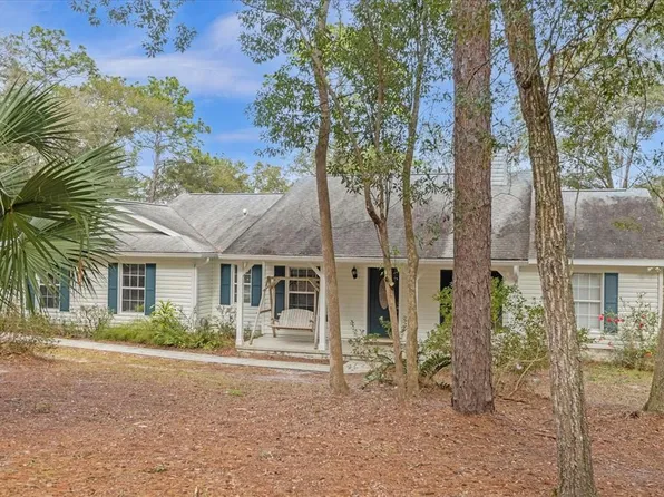 23917 Oak Tree Dr, Sorrento, FL 32776