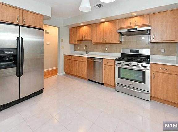 2nd image of 66 Riverdale St