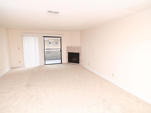 3rd image of 635 E Angeleno Ave