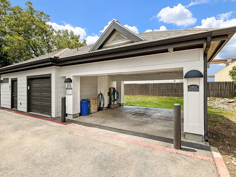 Car Care Center