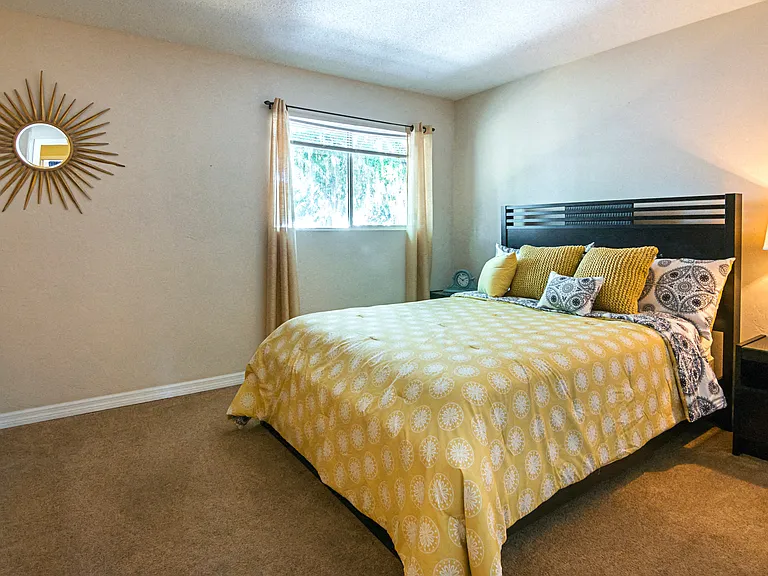 Creek Club Apartments — Photo 16