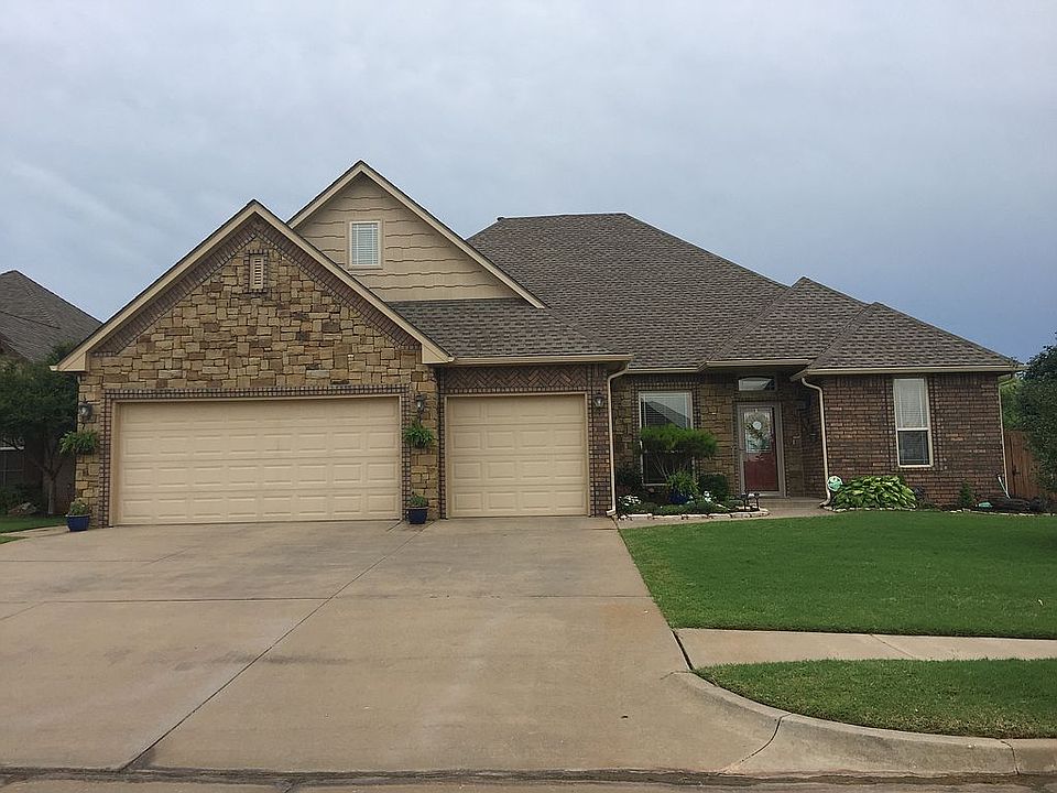 2nd image of 2720 NW 173rd St