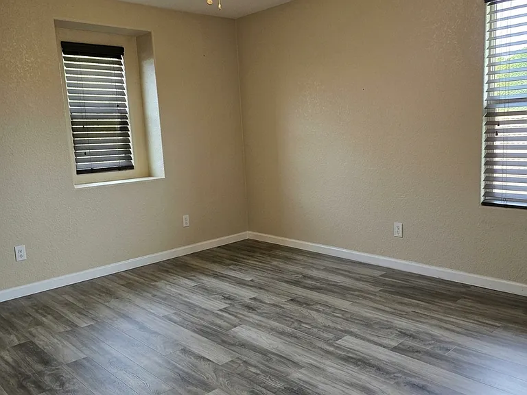 230 Bolzano Dr — Photo 6