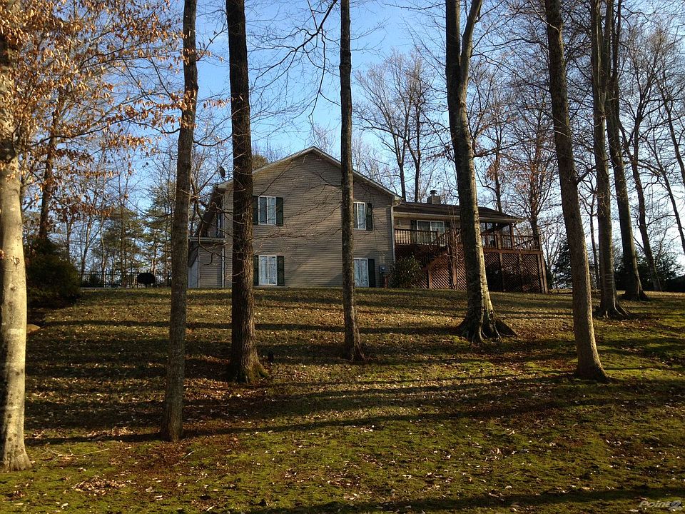 Near Jamestown Resort- early spring