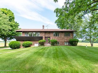 265 E Haslett Rd, Haslett, MI 48840