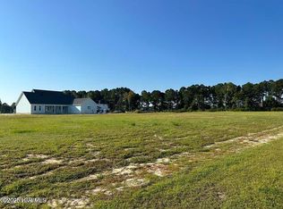 40 Dragonfly Ln, Hampstead, NC 28443