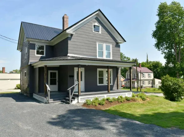 76 Court Street, Dover-Foxcroft, ME 04426