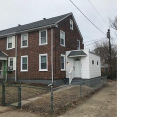 1031 Niagara Rd, Camden, NJ 08104