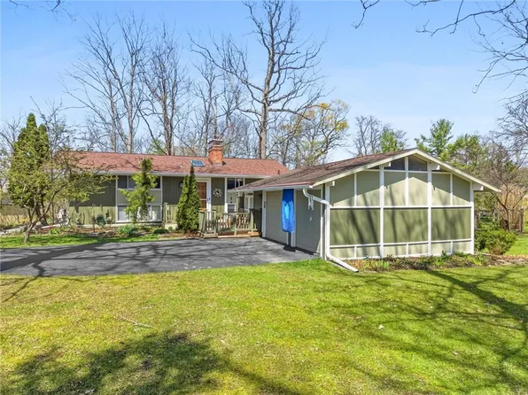 114 Texas Ln, Ithaca, NY 14850
