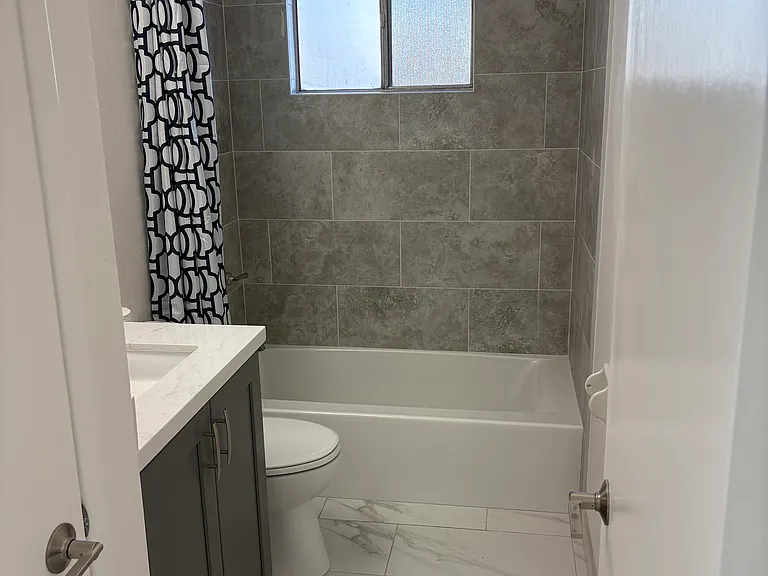 1051 E McLellan Blvd — Photo 4