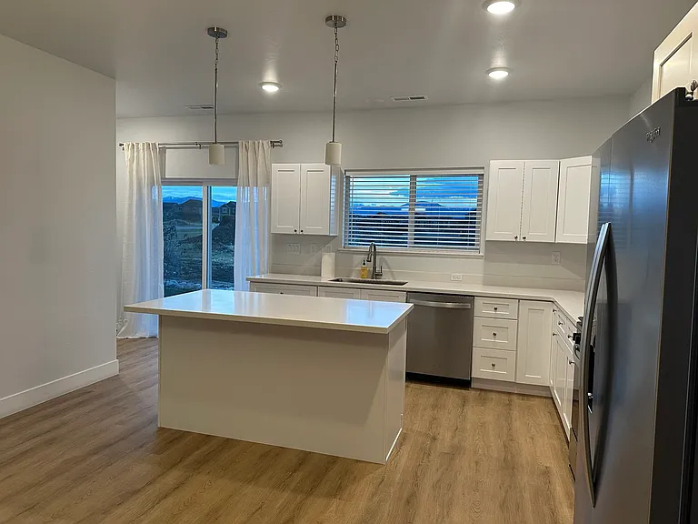 5601 Sandpiper — Photo 3