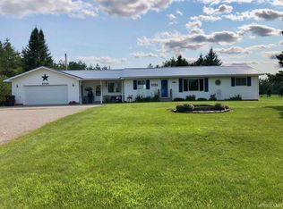 5729 F Rd, Bark River, MI 49807