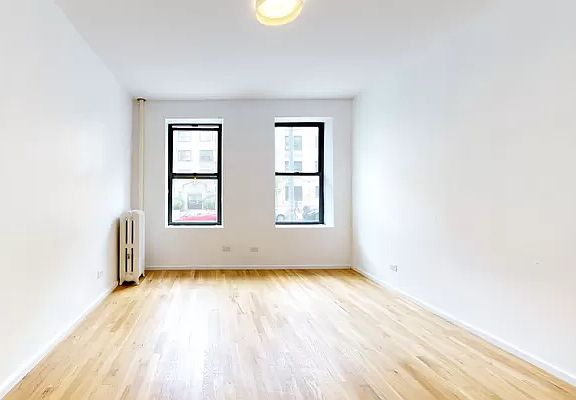 4th image of 254 Seaman Ave APT A1