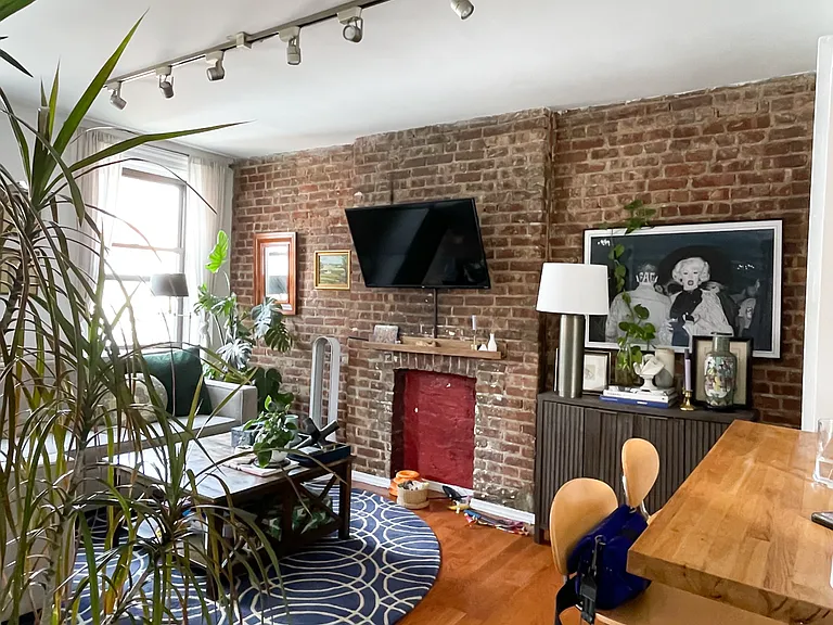 312 W 20th St #6A — Photo 14