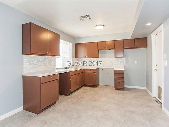 5th image of 4600 Beatrice Ave