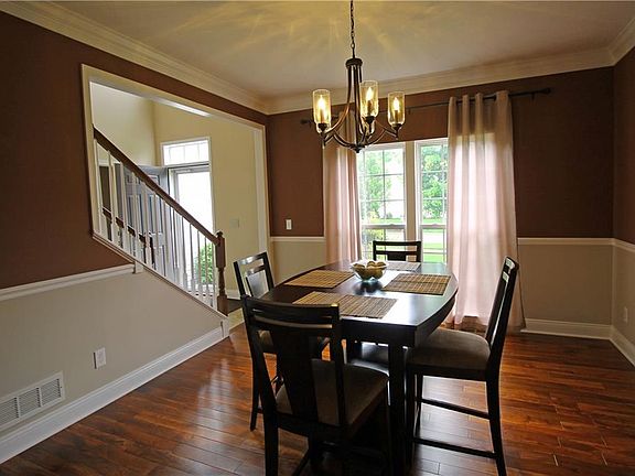 3rd image of 10129 Brushwood Dr