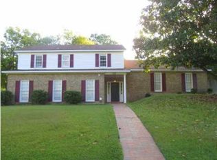 3801 Fieldcrest Dr, Montgomery, AL 36111