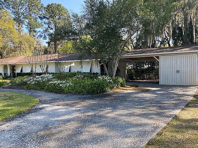 1st image of 205 Devonwood Dr