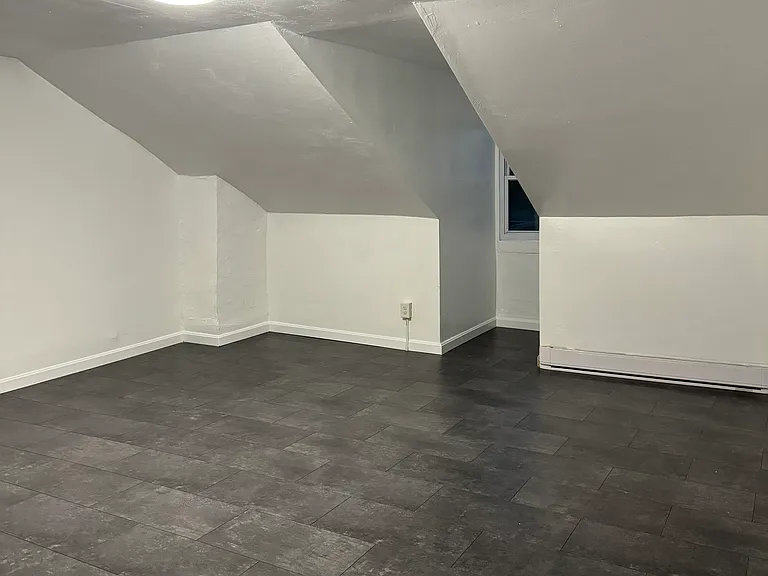 1006 Bradish St — Photo 2
