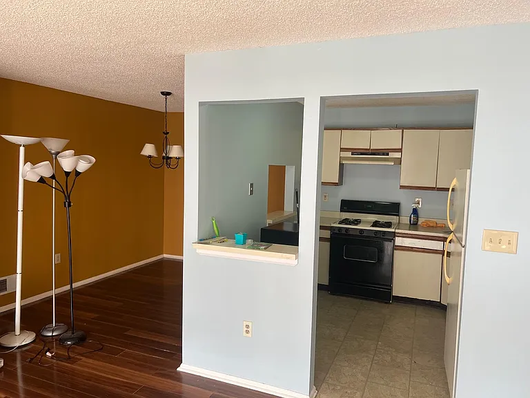 14 Pembrook Ave #14 — Photo 3
