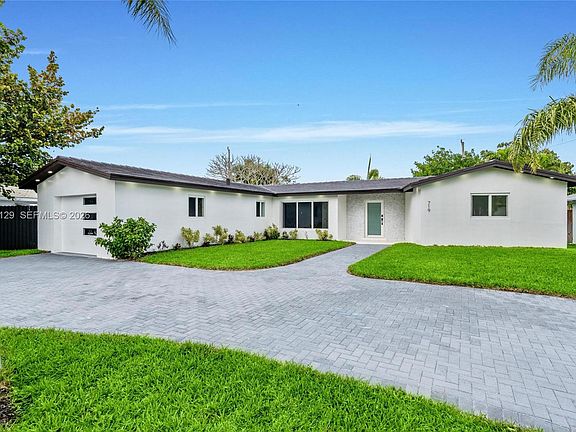2nd image of 719 SW 25th Ave