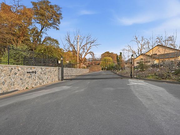 3rd image of 21645 Parrotts Ferry Rd