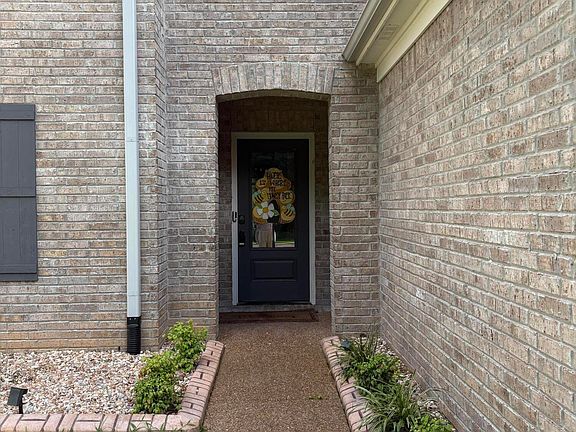 3rd image of 187 Magnolia Heights Dr