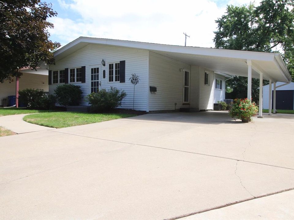 1st image of 514 Balsam Dr