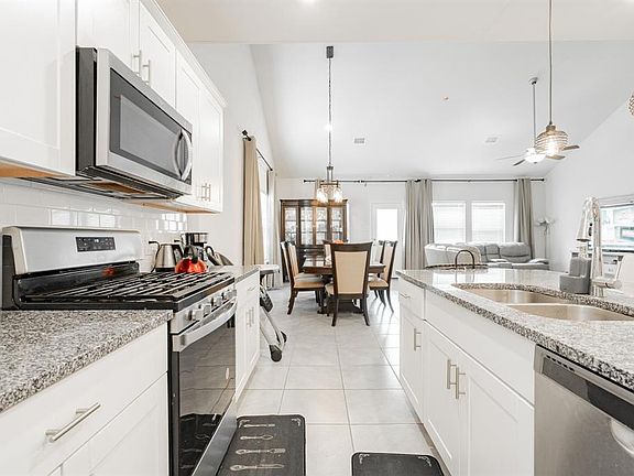 4th image of 360 Mohan Dr