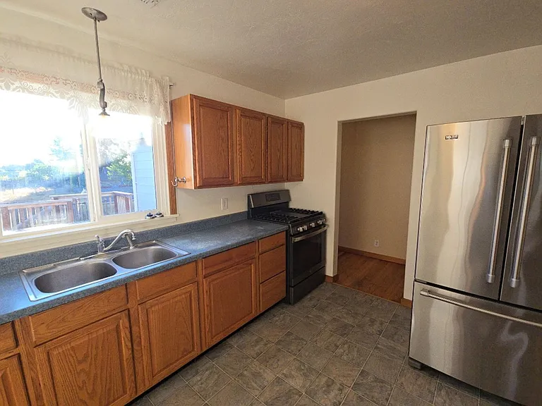 1316 Rohnerville Rd — Photo 37