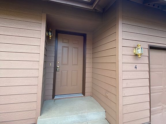 2nd image of 2091 NE Linnea Dr Ste 4