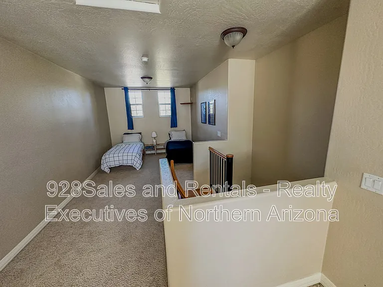 537 W Nugget Trl — Photo 37
