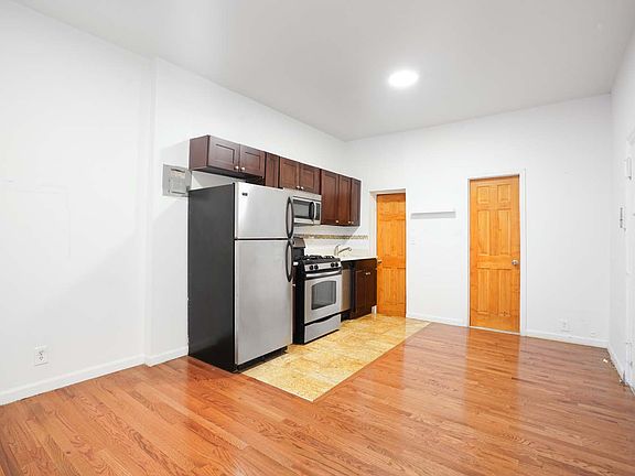 3rd image of 448 Saint Nicholas Ave Unit 1A