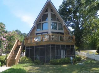 260 Strand Dr, Badin Lake, NC 28127