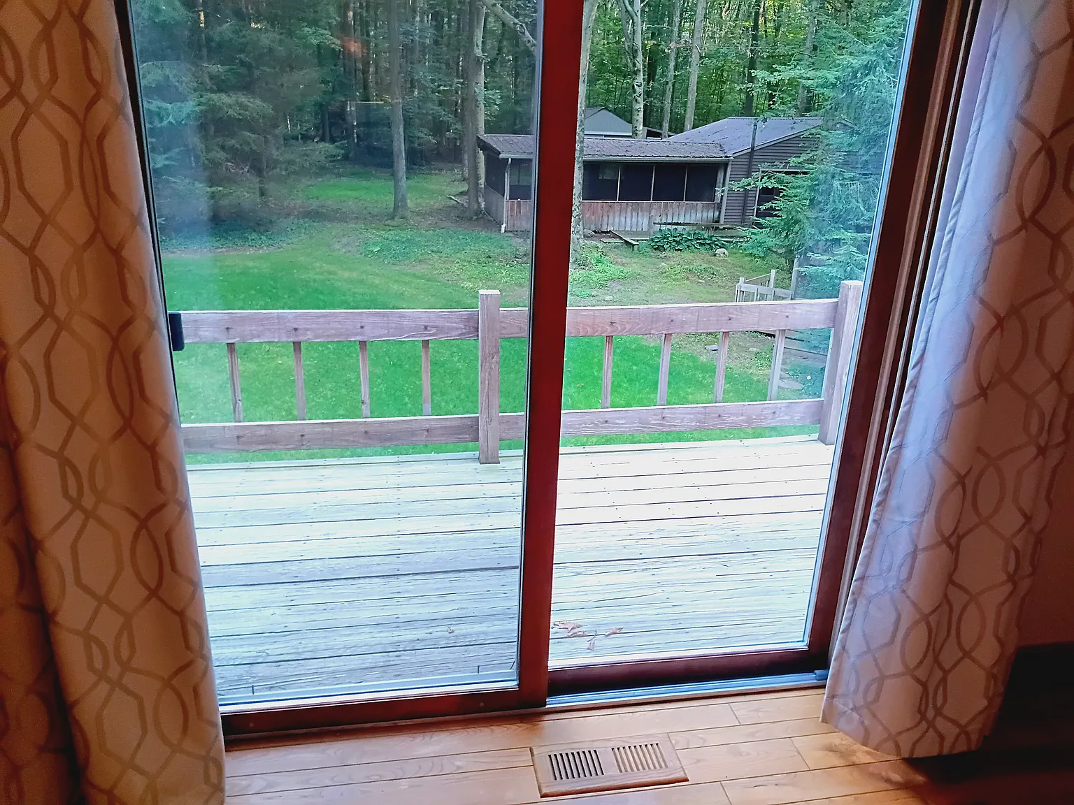 3 bed, 2.5 bath, 1900 sqft, $1,600 — Photo 4