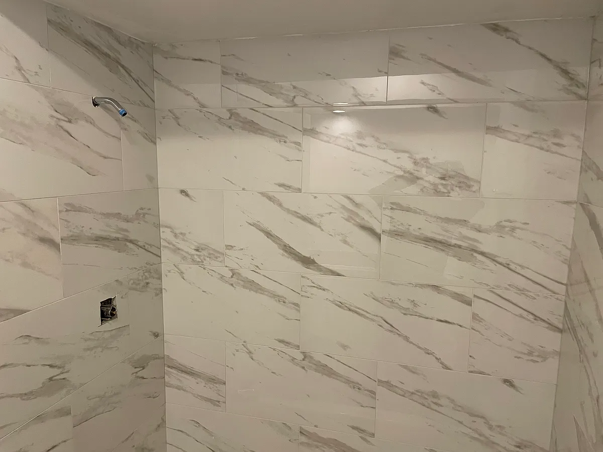 Bathroom - 1340 W Pratt Blvd