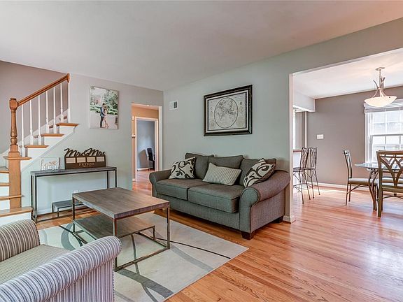 3rd image of 6801 Circleview Dr