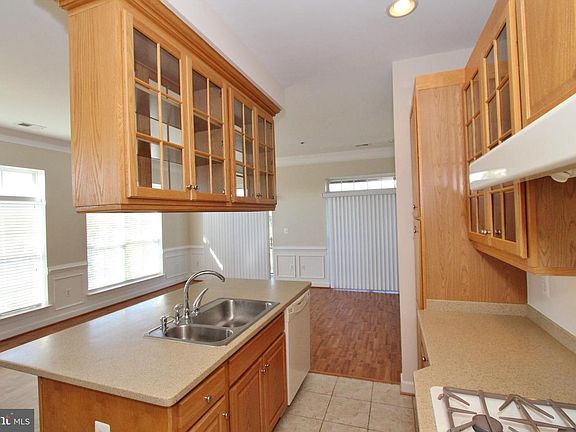 5th image of 830 Belmont Bay Dr APT 303