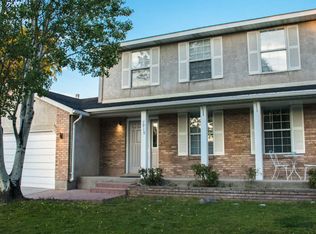 7919 S Cliff Side Dr, Sandy, UT 84094