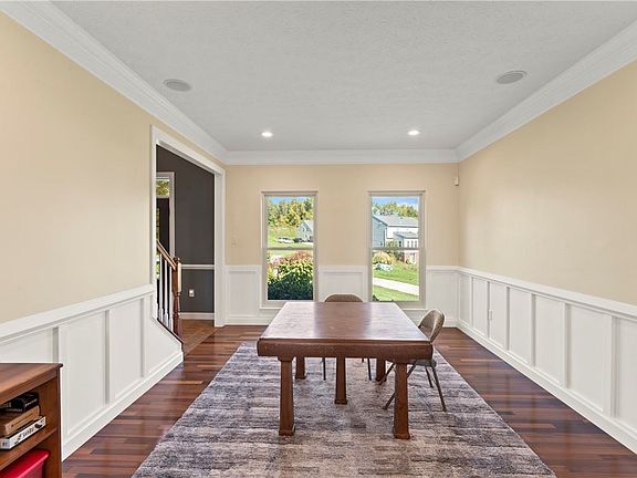 5th image of 8571 Christine Ct