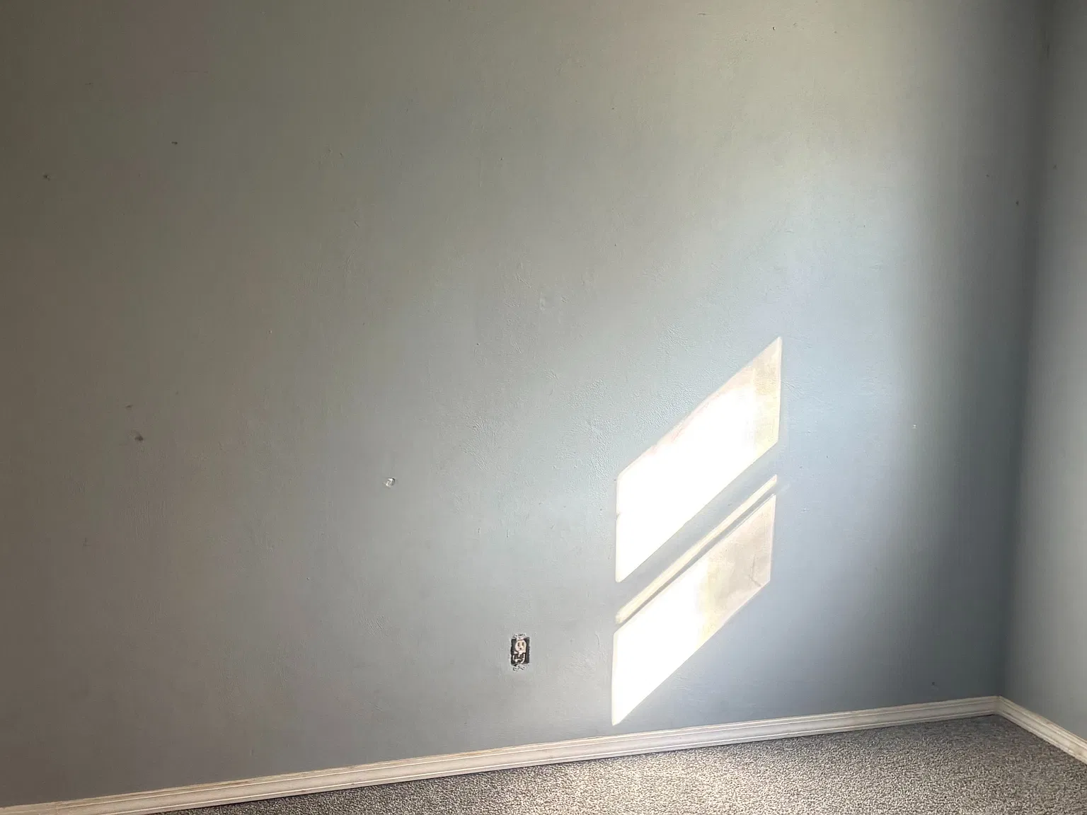 515 W Williams — Photo 1