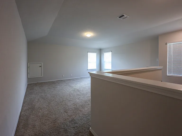 6407 Kendall Cv — Photo 24
