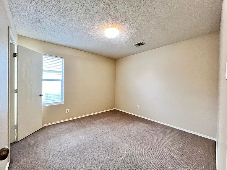 9925 George Washington Dr — Photo 14