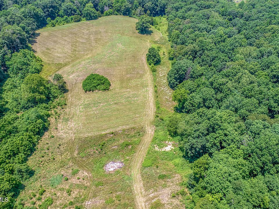 1st image of 645 Hickory Cove Rd