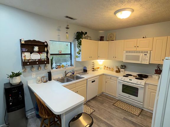 5th image of 2879 Old Dark Rd