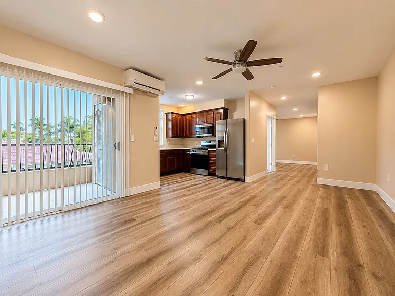260 S Rancho Santa Fe Rd #208 — Photo 2