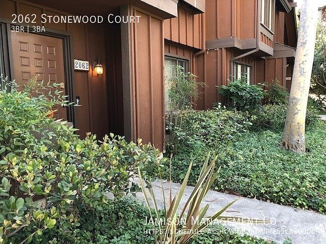 1st image of 2062 Stonewood Ct