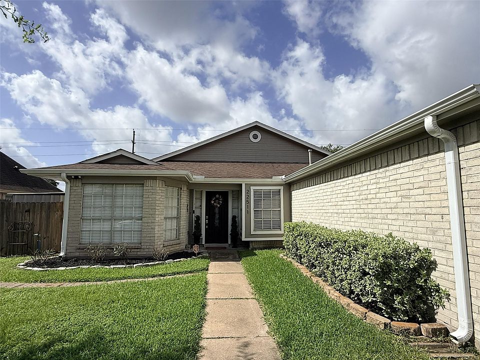 1st image of 22511 Rangeview Dr
